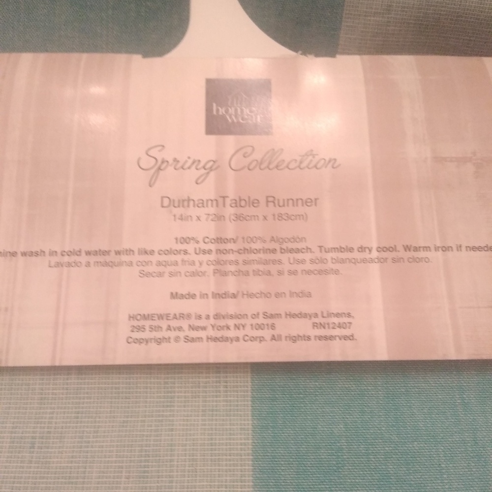 Homewear Spring Collection Teal Table Runner. - Picture 5 of 7